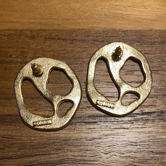 M. Jent Reptile Skin Textured Gold Tone Earrings - Picture 5 of 6